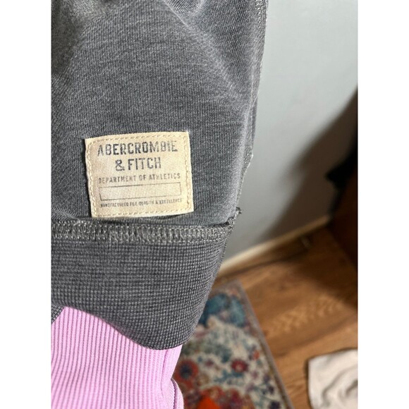 Abercrombie & Fitch crewneck - Picture 3 of 9